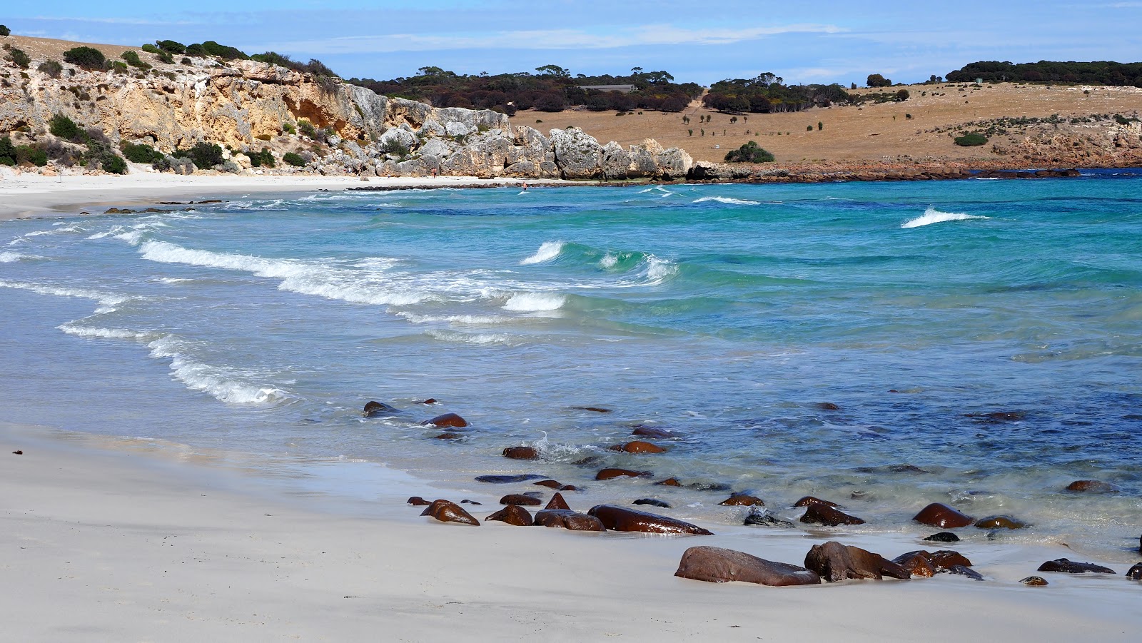 Φωτογραφία του Stokes Bay Beach - δημοφιλές μέρος μεταξύ λάτρεις της χαλάρωσης