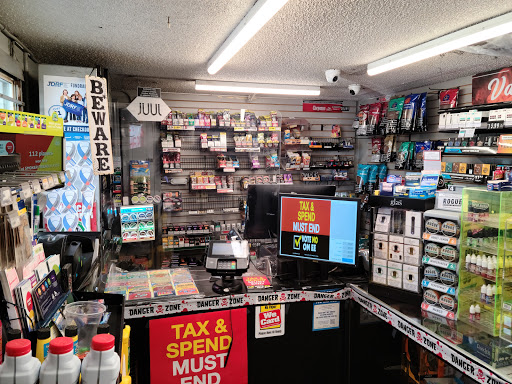 Tobacco Shop «Smoker Friendly», reviews and photos, 5896 E 72nd Ave, Commerce City, CO 80022, USA