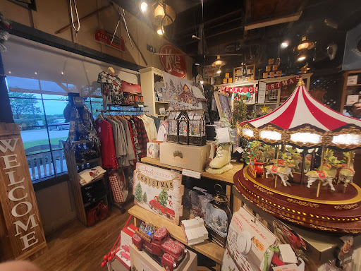 American Restaurant «Cracker Barrel Old Country Store», reviews and photos, 5706 Northridge Dr, Gurnee, IL 60031, USA