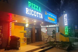 PIZZA RICOTTA Beach image