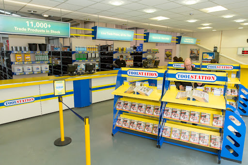 Shops where to buy plumbing material in Liverpool