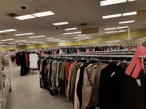 Clothing Store «Ross Dress for Less», reviews and photos, 75 Bellam Blvd, San Rafael, CA 94901, USA