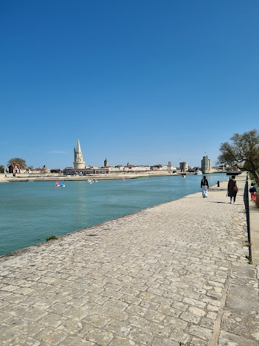 Promenade Allée des Tamaris à La Rochelle