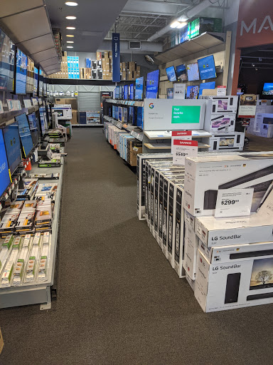 Electronics Store «Best Buy», reviews and photos, 100 Hawley Ln, Trumbull, CT 06611, USA