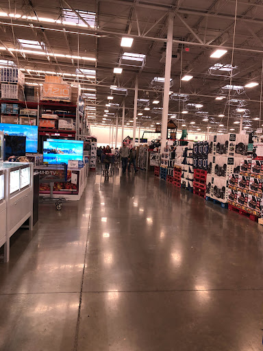 Warehouse club «Sams Club», reviews and photos