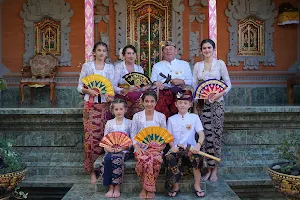 Singapadu Foto Adat Bali image