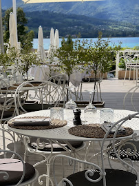 Atmosphère du Restaurant FLORA à Talloires-Montmin - n°9