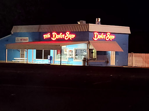 Donut Shop «The Donut Shop», reviews and photos, 501 John R Junkin Dr, Natchez, MS 39120, USA
