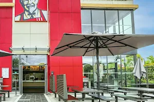 KFC Beauvais image