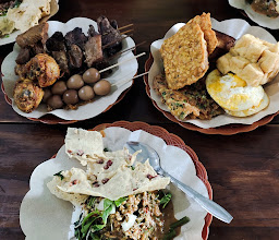 Pecel Bu Kis Sumber photo