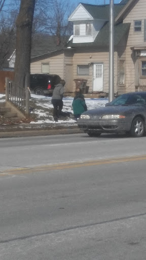 Funeral Home «Lawrence E Moon Funeral Inc», reviews and photos, 268 N Perry St, Pontiac, MI 48342, USA