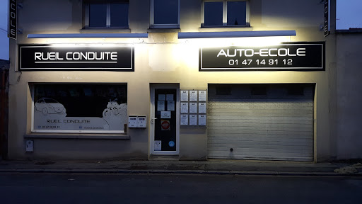 Rueil Conduite à Rueil-Malmaison, Hauts-de-Seine