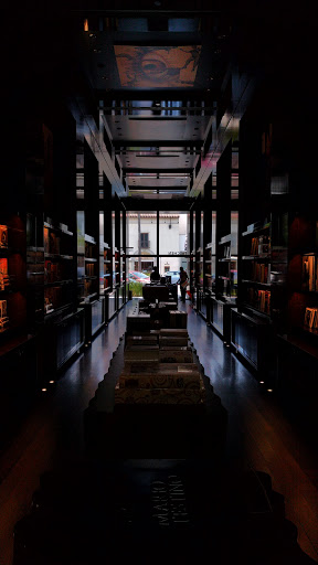 Book Store «TASCHEN Store Beverly Hills», reviews and photos, 354 N Beverly Dr, Beverly Hills, CA 90210, USA