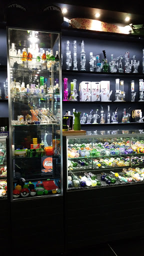 Vaporizer Store «ROCK N ROLL IT SMOKE SHOP AND VAPE SHOP», reviews and photos, 11750 Barker Cypress Rd, Cypress, TX 77433, USA