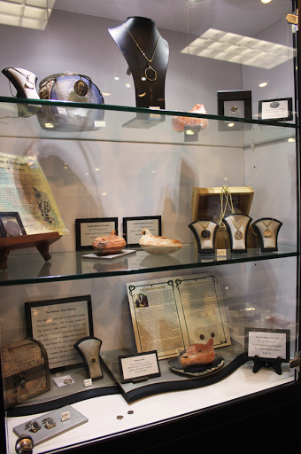 Coin Dealer «Kentuckiana Coin and Jewelry», reviews and photos, 1305 Veterans Pkwy Suite 600, Clarksville, IN 47129, USA