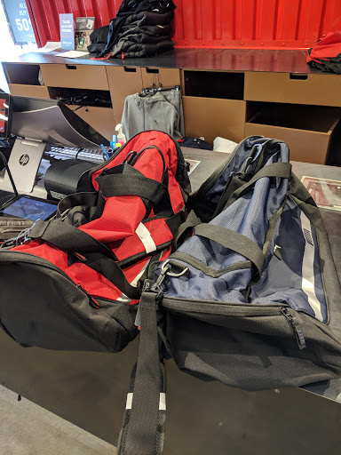 Shoe Store «PUMA», reviews and photos, 1650 Premium Outlet Blvd #333, Aurora, IL 60502, USA