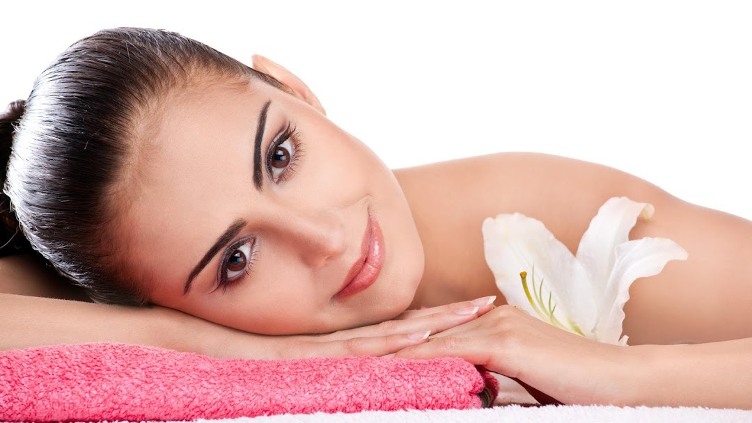 Relax & Wax Authentic Brazilian Wax & Sugaring