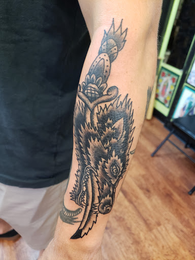Explore butterfly tattoo color ideas, creative tattoo ideas in Honolulu, available at 434 TATTOO WAIKIKI