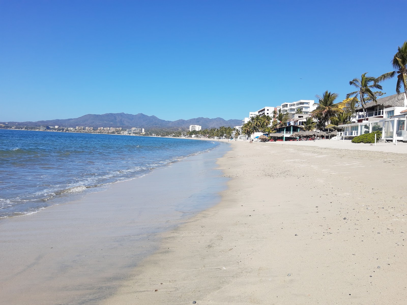 Bucerias beach的照片 带有明亮的沙子表面