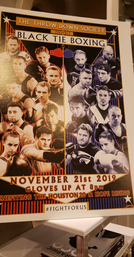 Computer Store «Apple Highland Village», reviews and photos, 4012 Westheimer Rd, Houston, TX 77027, USA