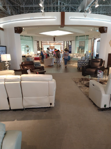 Furniture Store «Rooms To Go & Rooms To Go Kids Furniture Store - Miami International (Doral)», reviews and photos, 10623 NW 12th St, Doral, FL 33172, USA