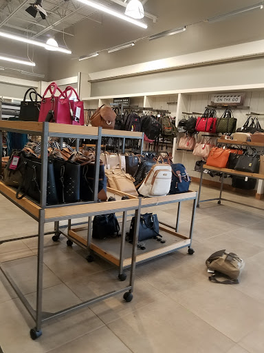 Shoe Store «DSW Designer Shoe Warehouse», reviews and photos, 4665 Town Crossing Dr, Jacksonville, FL 32246, USA