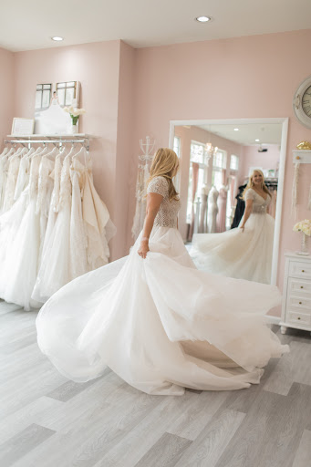 Bridal Shop «Here Comes The Dress», reviews and photos, 850 E 1050 N #101, Chesterton, IN 46304, USA