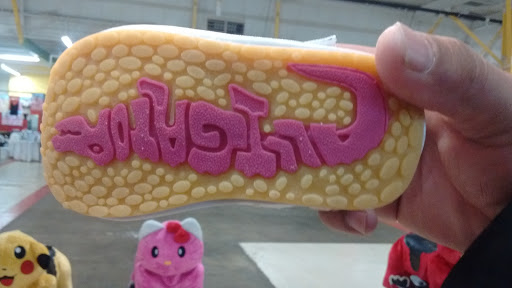 Flea Market «Fox Valley Flea Market», reviews and photos, 840 N State St, Elgin, IL 60123, USA