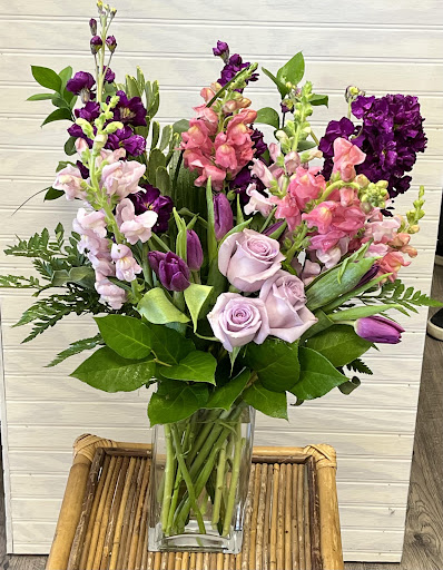 Florist «Silver Tulip Florist Inc», reviews and photos, 681 Newman Springs Rd, Lincroft, NJ 07738, USA