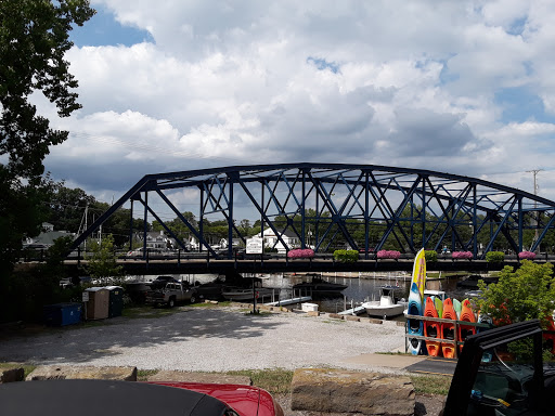 Canoe & Kayak Store «West River Paddle Sports», reviews and photos, 655 W River Rd, Vermilion, OH 44089, USA