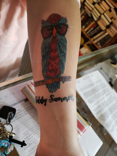 Explore tattoo ideas for dead mother, creative tattoo ideas in Paris, available at Madhouse tattoo