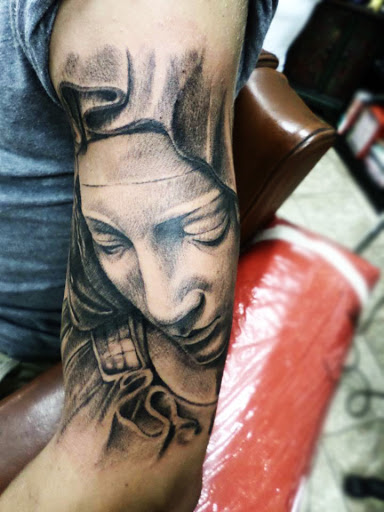 Tattoo Shop «Black Star Tattoo», reviews and photos, 533 Broad Ave, Belle Vernon, PA 15012, USA