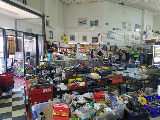 Thrift Store «Sun Rise Thrift Store», reviews and photos, 1880 S Havana St, Aurora, CO 80012, USA