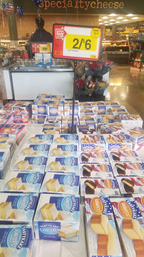 Shopping Mall «Lincoln Court Shopping Center», reviews and photos, 215 Lancaster Ave, Frazer, PA 19355, USA