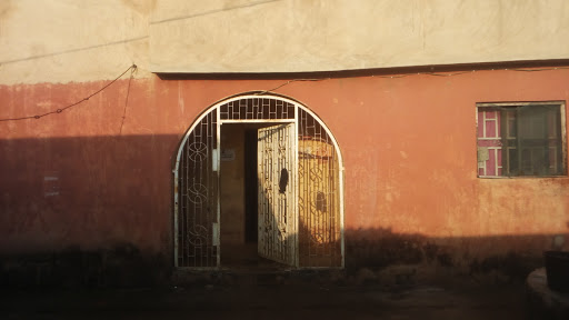 papis hostel, off newton Street by westeend, Nigeria, Hostel, state Edo
