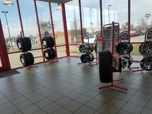 Tire Shop «Discount Tire Store - Moore, OK», reviews and photos, 1421 S I-35 Service Rd, Moore, OK 73160, USA