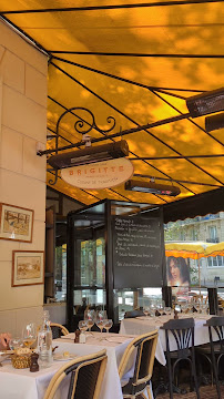 Atmosphère du Restaurant français Restaurant Brigitte à Paris - n°12
