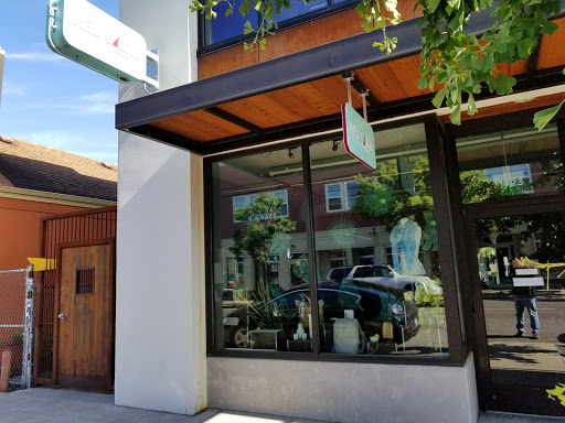 Red Sail, 1723 NE Alberta St, Portland, OR 97211, USA, 
