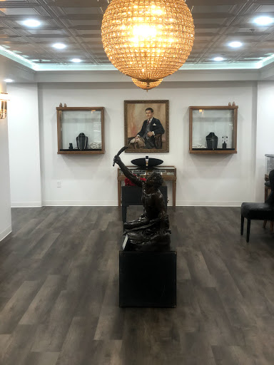 Jeweler «Seng Jewelers», reviews and photos, 453 S 4th St, Louisville, KY 40202, USA