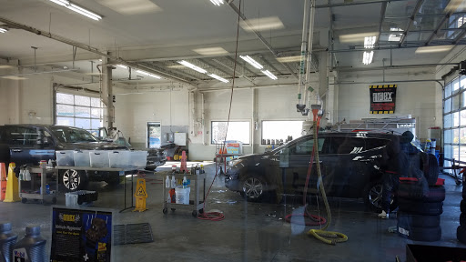 Car Wash «Squeaky Clean Car Wash and Lube Center», reviews and photos, 2381 Foxon Rd, North Branford, CT 06471, USA