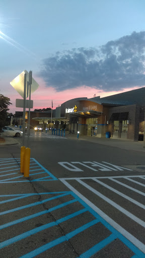 Department Store «Walmart Supercenter», reviews and photos, 29574 W Seven Mile Rd, Livonia, MI 48152, USA