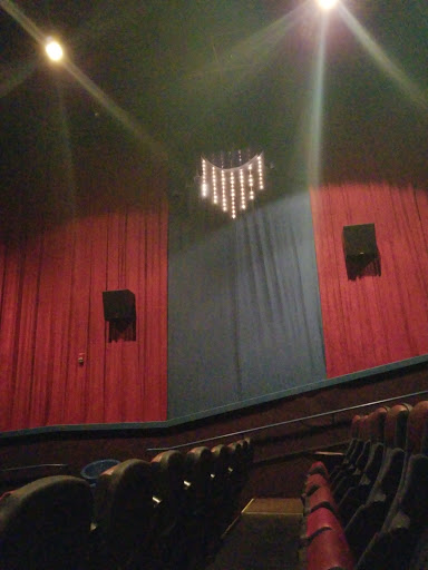 Movie Theater «R/C Kill Devil Hills Movies 10», reviews and photos, 1803 N Croatan Hwy, Kill Devil Hills, NC 27948, USA