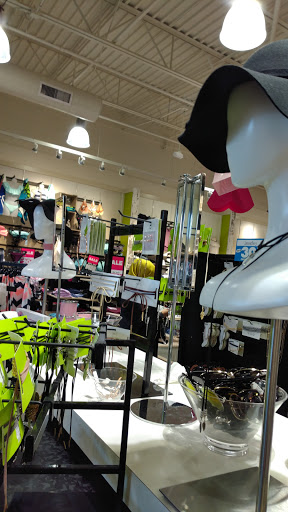 Clothing Store «rue21 - Closing in June», reviews and photos, 829 N 10th St d, Renton, WA 98057, USA