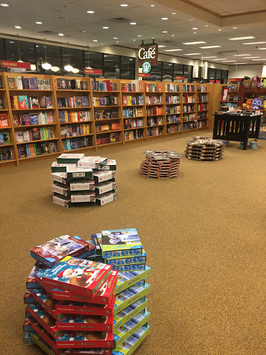 Book Store «Barnes & Noble», reviews and photos, 1156 US-46, Woodland Park, NJ 07424, USA