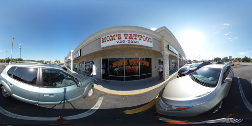 Tattoo Shop «MOM’S TATTOOS», reviews and photos, 1381 Main St, Dunedin, FL 34698, USA