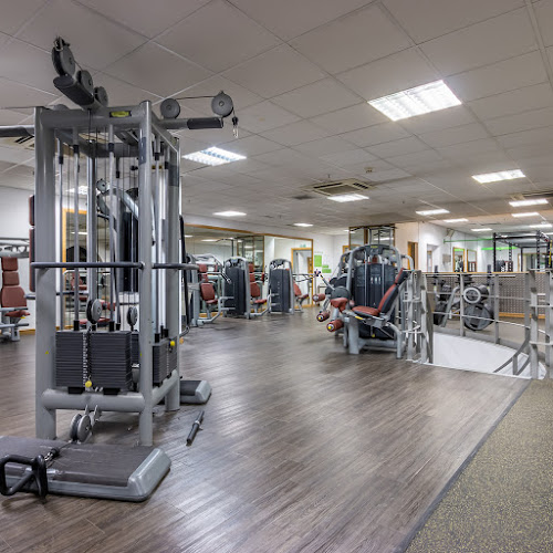 Reviews of Hammersmith Fitness and Squash Centre in London - Sports Complex