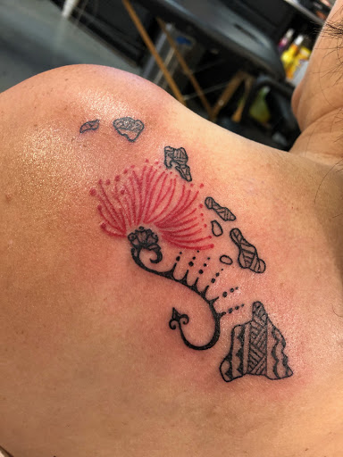 Explore california bear tattoo ideas, creative tattoo ideas in Kailua Kona, available at Kaeo Hawaii Tattoo & Creative Studio