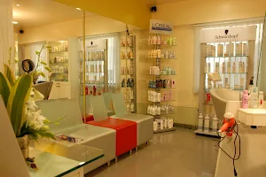 Mona's Beauty Clinic & Hair Studio image