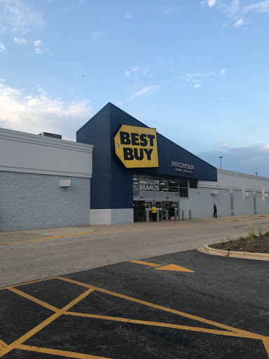 Electronics Store «Best Buy», reviews and photos, 4400 E New York St, Aurora, IL 60504, USA
