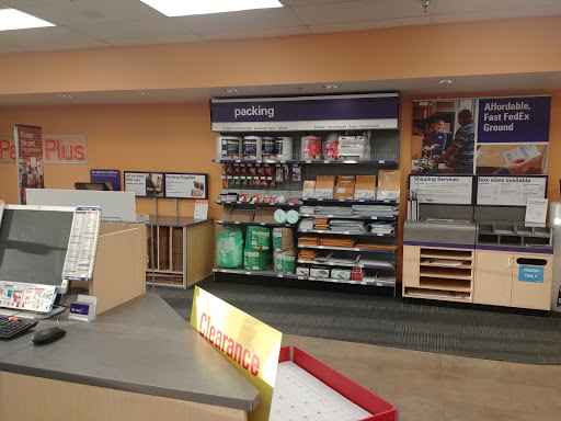 Print Shop «FedEx Office Print & Ship Center», reviews and photos, 830 75th St, Willowbrook, IL 60527, USA